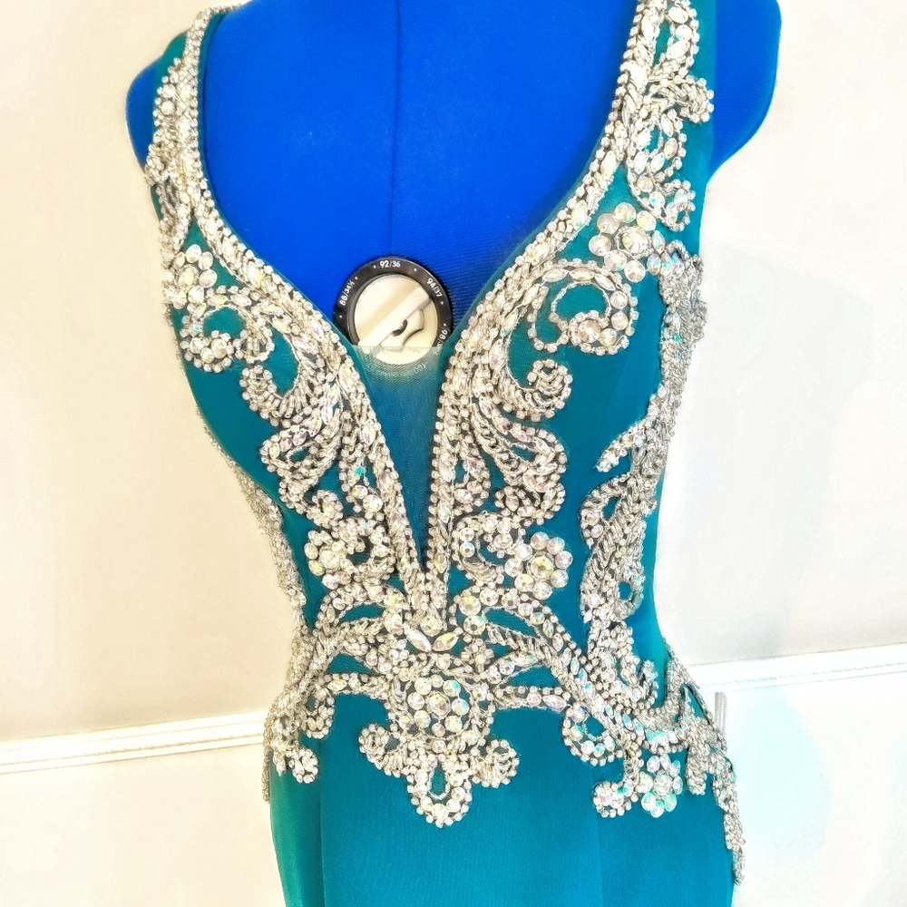 POLY USA by Neblon Women's Evening gown sz S